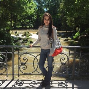 Meet your Posher, Joanna